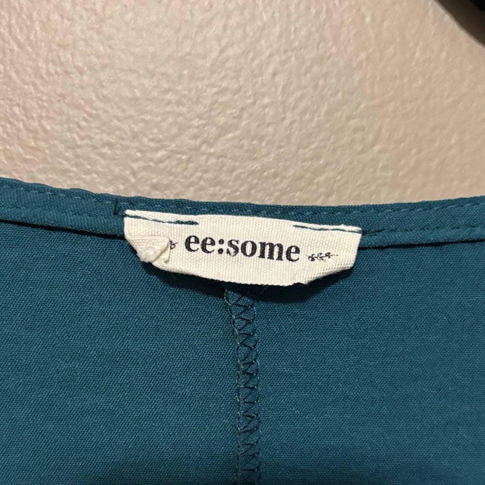 Eesome Teal V-Neck Blouse with Ruched Sleeves - Picture 2 of 4